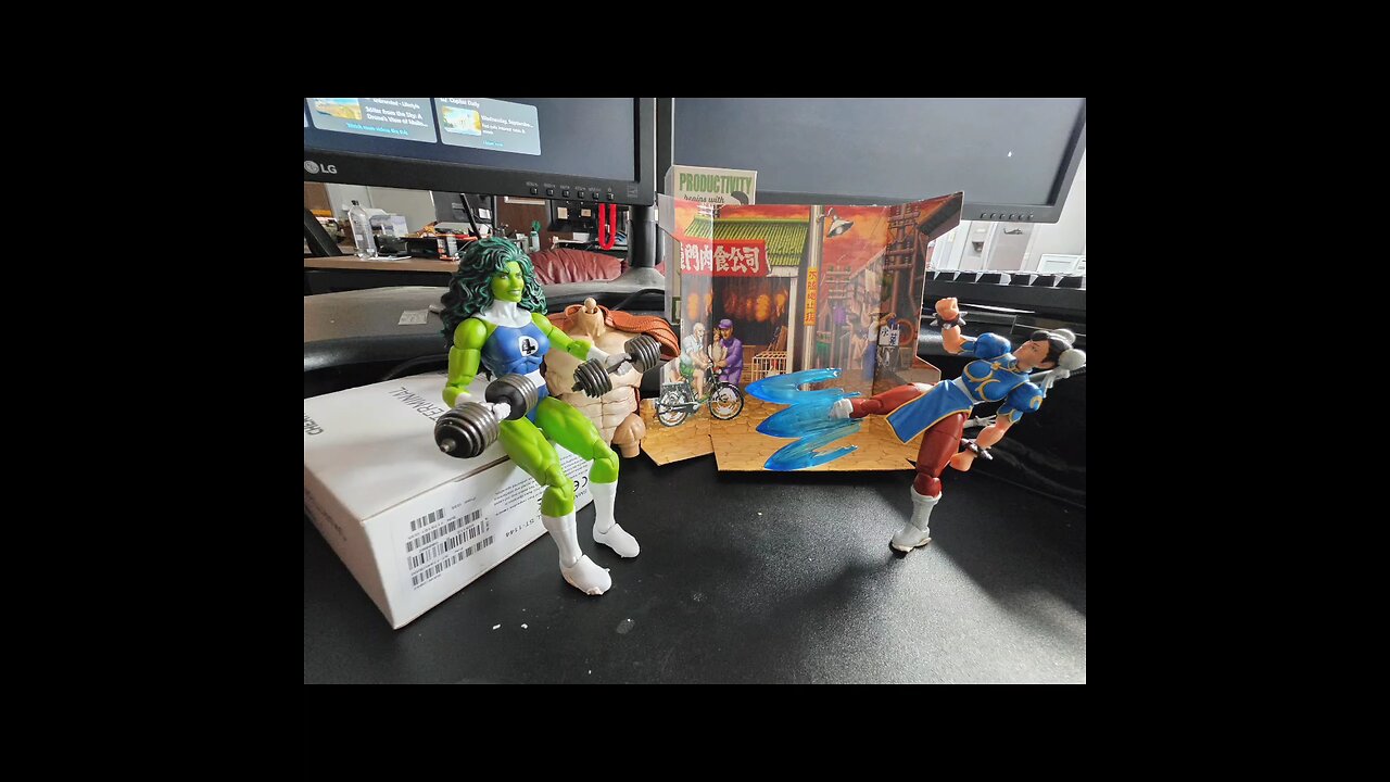 Gym Time With She-Hulk and Captain Carrot