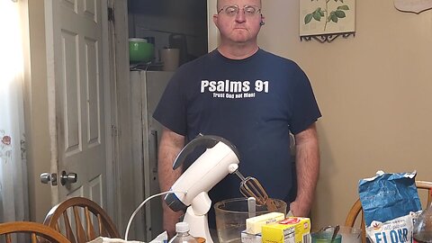 How to make a homemade pumpkin roll. My late mom's recipe