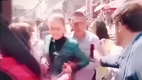 Man gropes mexico's president