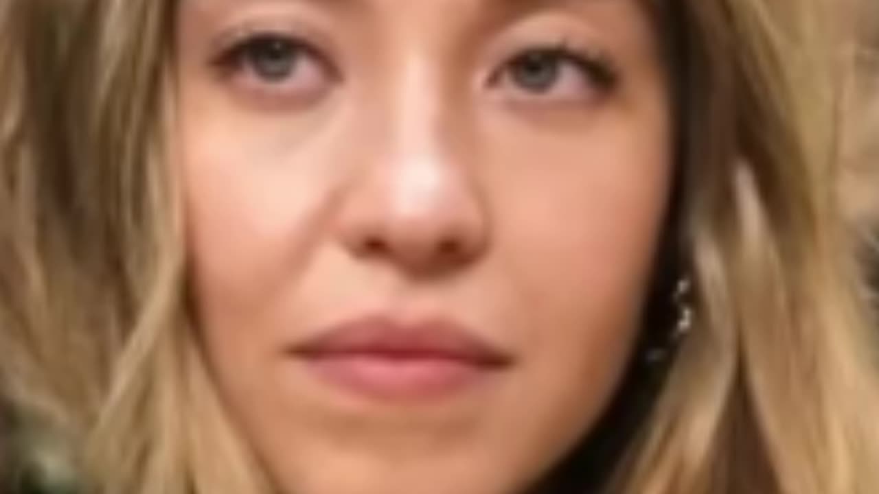 Sydney Sweeney Avoids the Bait