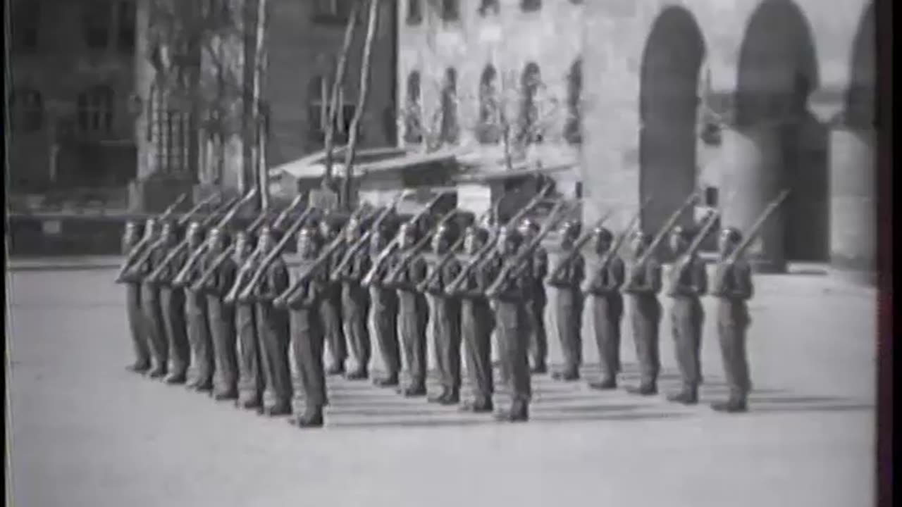 MUNICH. [No.] 137,P... - MUNICH. [No.] 137,PALACE OF JUSTICE GUARDS, NUREMBERG, GERMA - 111-adc-5913