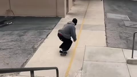 🤔💥 Nosegrind or Overcrook? You Decide! Epic Rail Trick | SkateNation