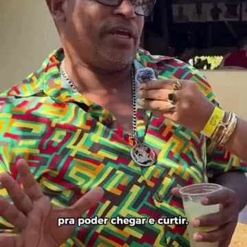 Traduzindo o pensamento: "Branco não pode se misturar com preto."