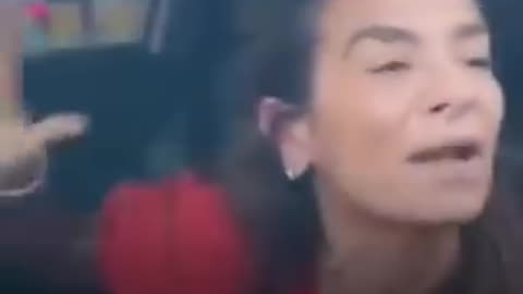 VENEZOLANA ATACA A LOS DOMINICANOS QUE ESTAN A FAVOR DE MADURO