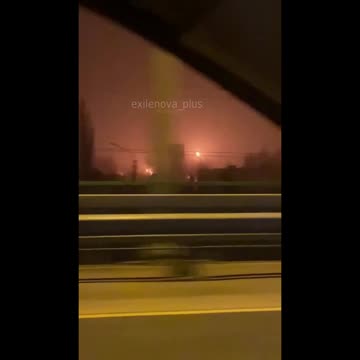 🔥Livny, Oryol region, locals report that at least two storage tanks at an oil depot are on fire.