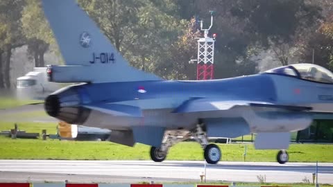 F-16 Taxi & Take Off