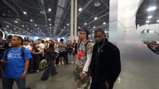 MILF date at ComplexCon with DJ Akademiks