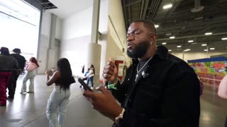 MILF date at ComplexCon with DJ Akademiks