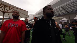 MILF date at ComplexCon with DJ Akademiks