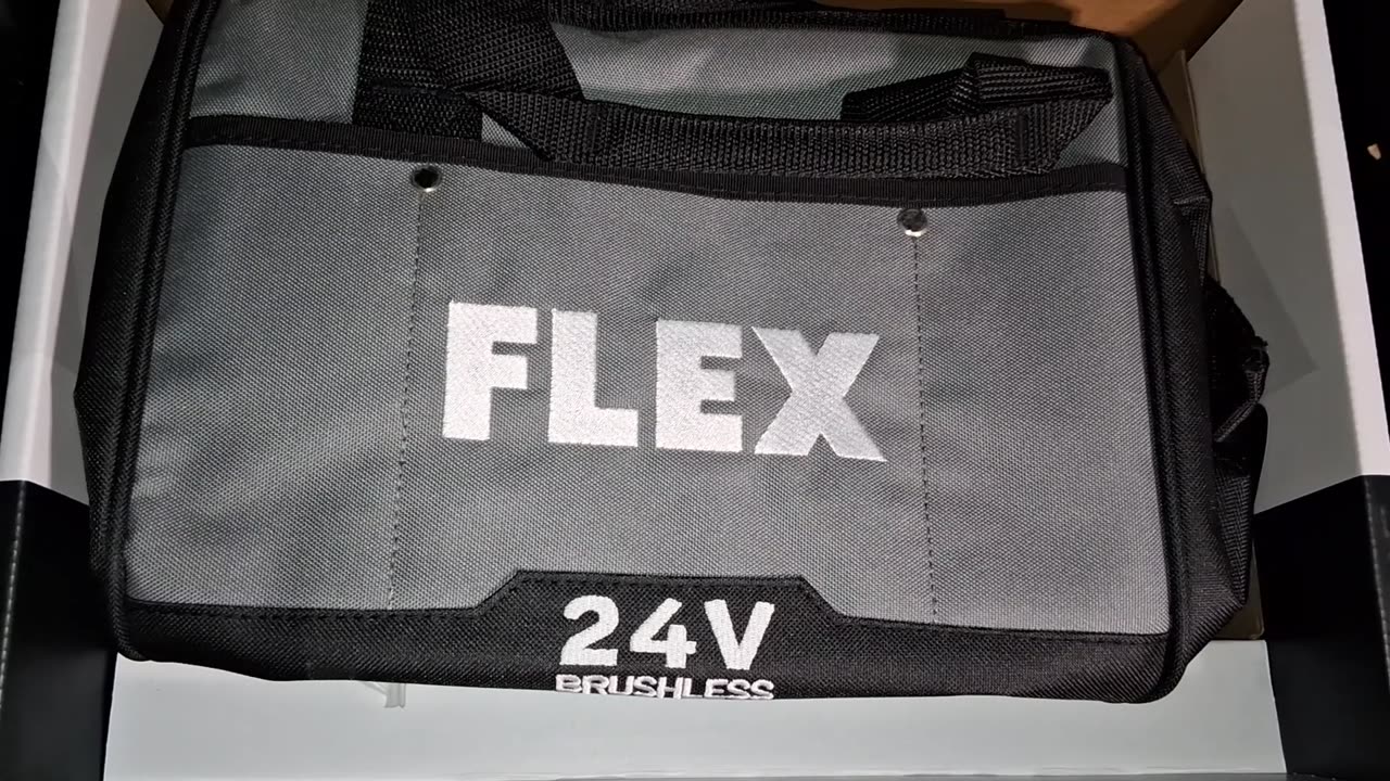 FLEX 24-Volt 1/2in Brushless Drill Driver Kit