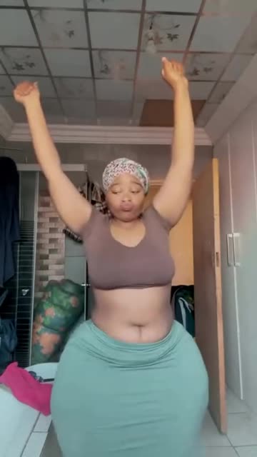 Way too curvy OMG 🙄