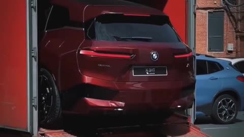 Unbelievable! BMW SUV Emerges from Enclosed Trailer! 🚗✨
