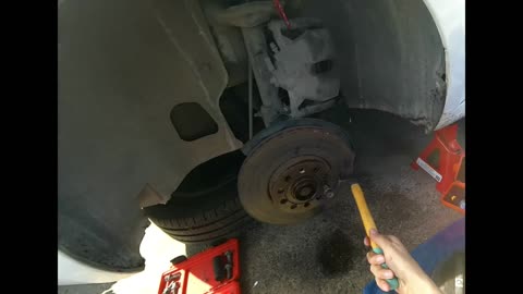 Skoda Octavia MKIII removing front wheel hub bearing ABS magnetic ring inspection DIY