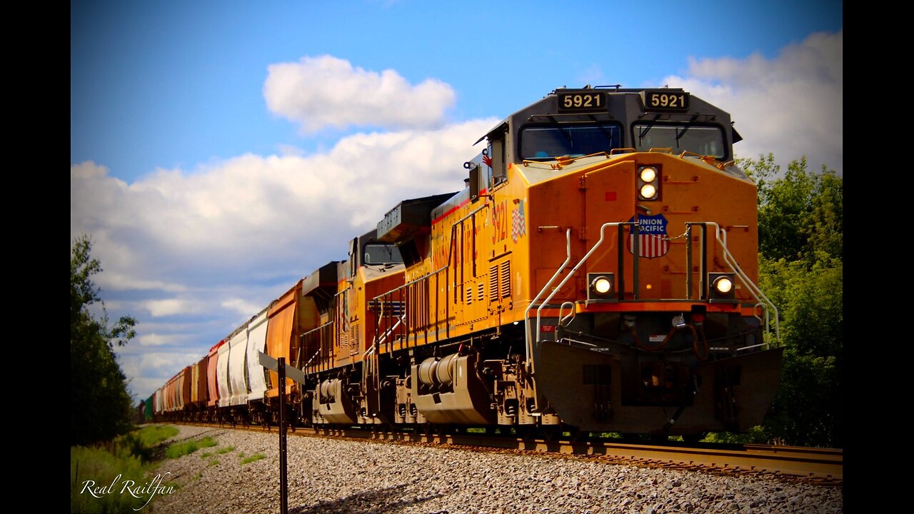 UP 5921, BNSF 1833 (SD40-2) and Much More - Hinckley Subdivision