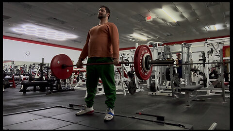 Deadlifts 137.5KG/303LBs Warmup Set