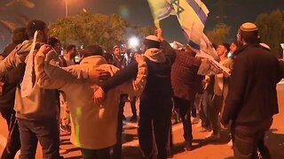 Protesters gather in southern Israel to call for renewed settlement in Gaza Strip