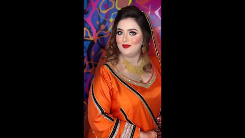 Golden Veil 💍✨ | The Magic Behind Her Eyes 💫