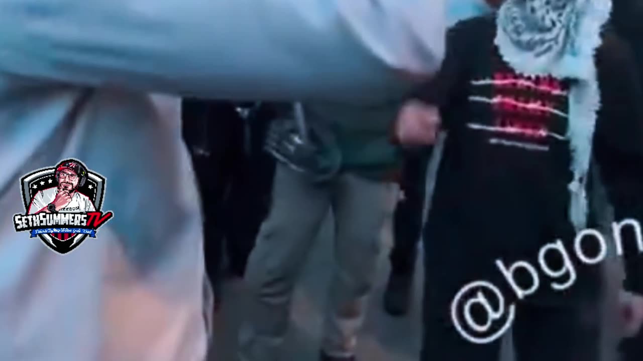 #ANTIFA Burning The #American Flag At #Protest