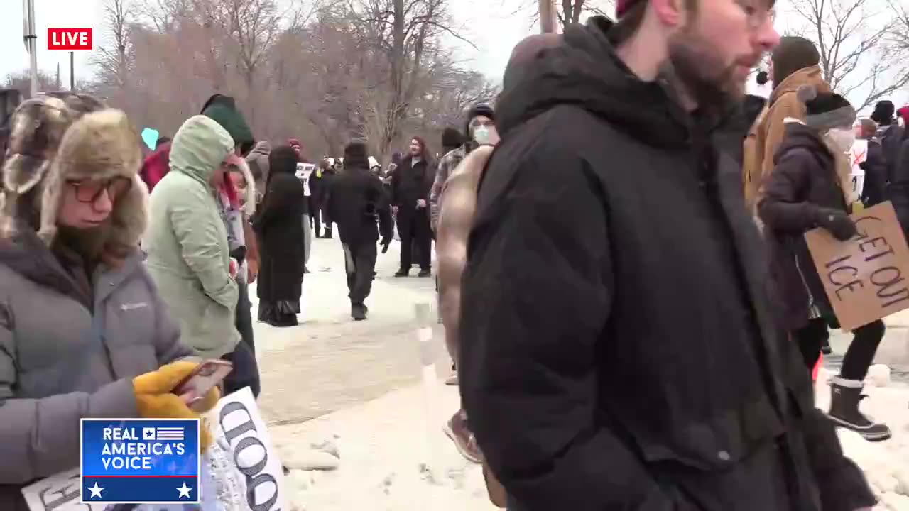 NO POLICE PRESENT AT MINNEAPOLIS PROTEST?