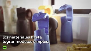 Perdió una mano de niño y hoy cambia la vida de cientos de personas en Ecuador