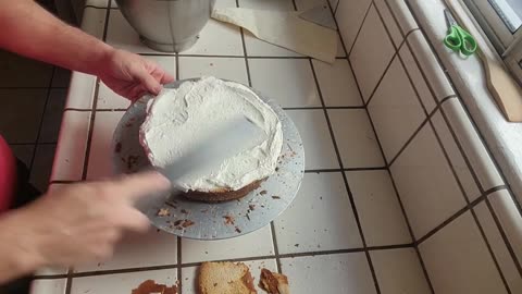 Bitching And Baking : Cake Making (December 21, 2024)