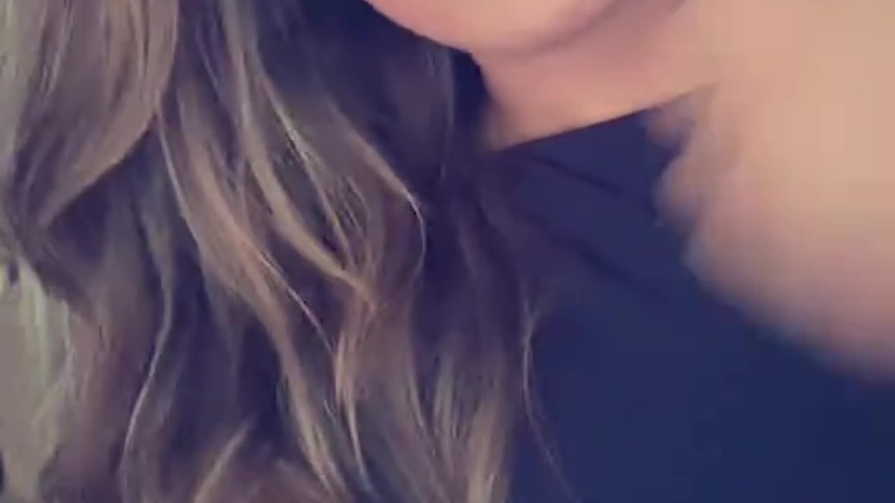 Look to british tgirl