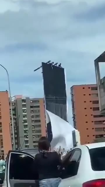 Posters of Maduro Captured by US Removed Across Venezuela