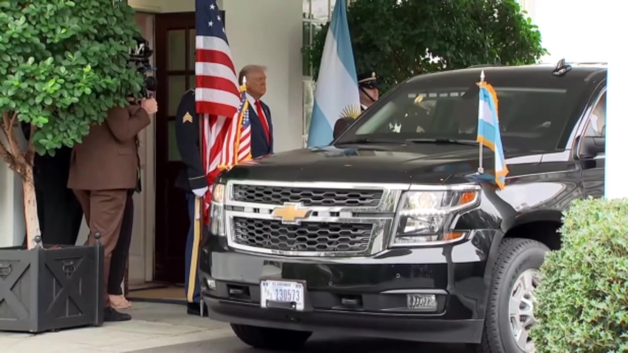 Argentina’s Milei arrives at the White House to discuss a $20 billion U.S. bailout package,