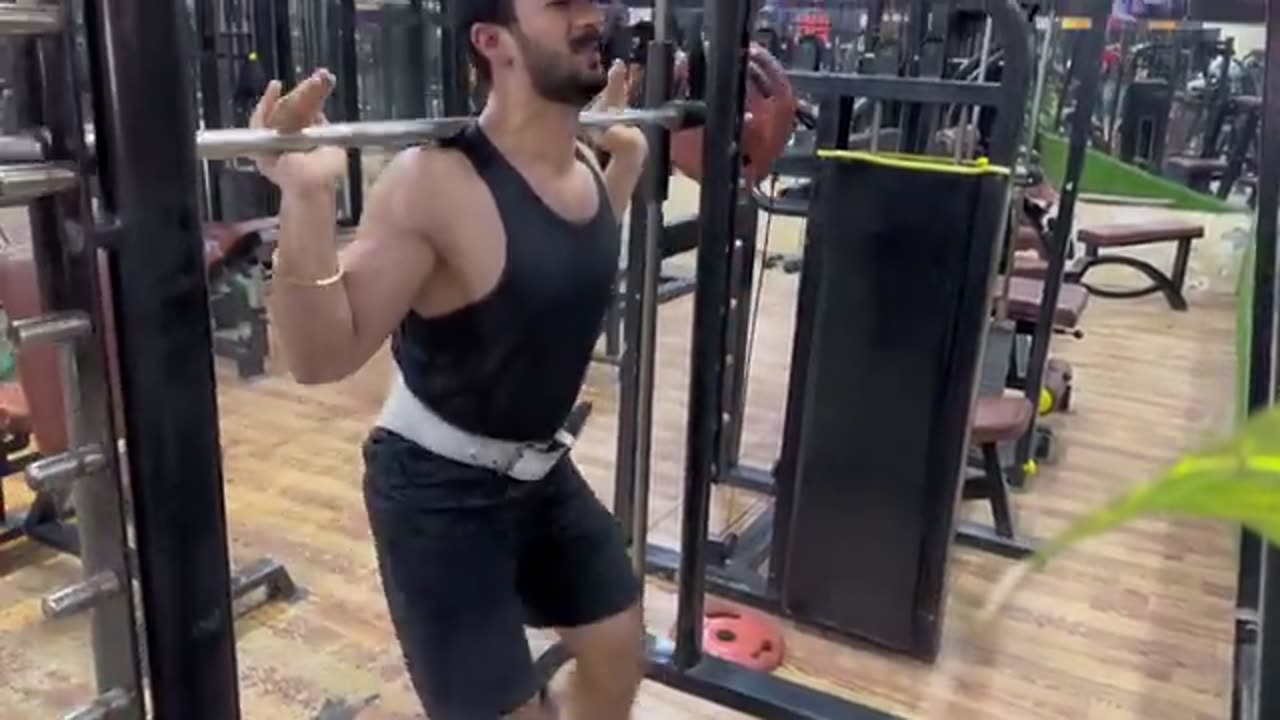 Legs exercise Gone wrong _ socha kuch tha or hua kuch or 😪(360P)