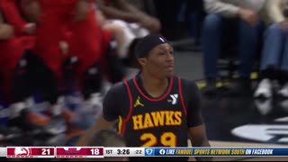 Atlanta Hawks - Daeqwon Plowden knocks down a 3 for his first NBA points!