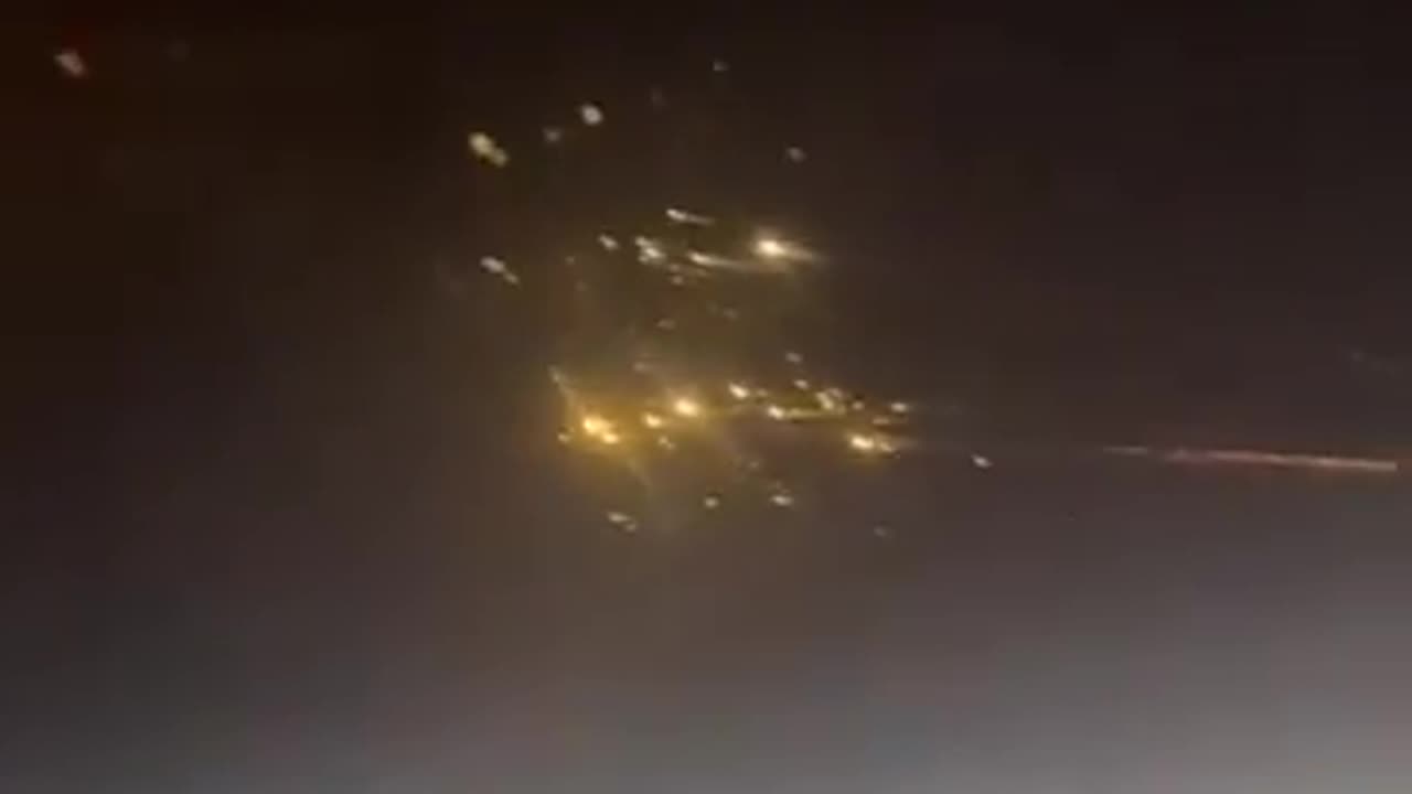 SpaceX Starship 8 blow up. Recorded from a passing aircraft....