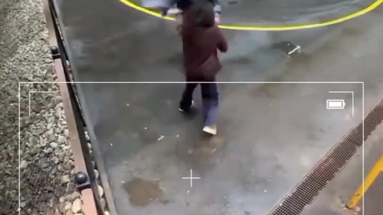 I could watch this all day long… She takes NO sh!t 💪