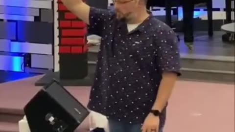 Defeat Your Lions: God's Opportunities Today! - Senior Pastor Brandon Martin