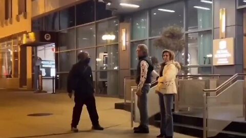 BLACK DUDE PULLS A KNIFE ON MAN BY THE NAME OF GARY 🔪 DO NOT PULL A KNIFE ON GARY❗