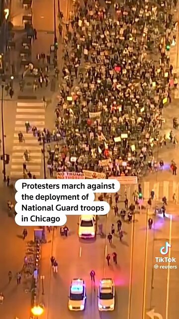 People are protesting the troop deployment in Chicago