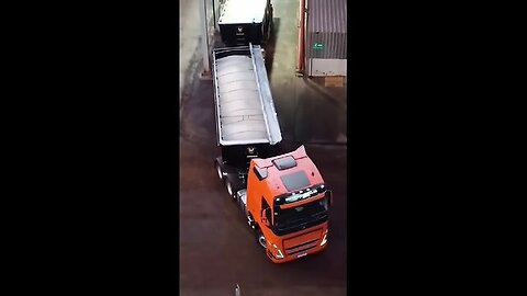 PERFECT Truck Control in a Small Space!