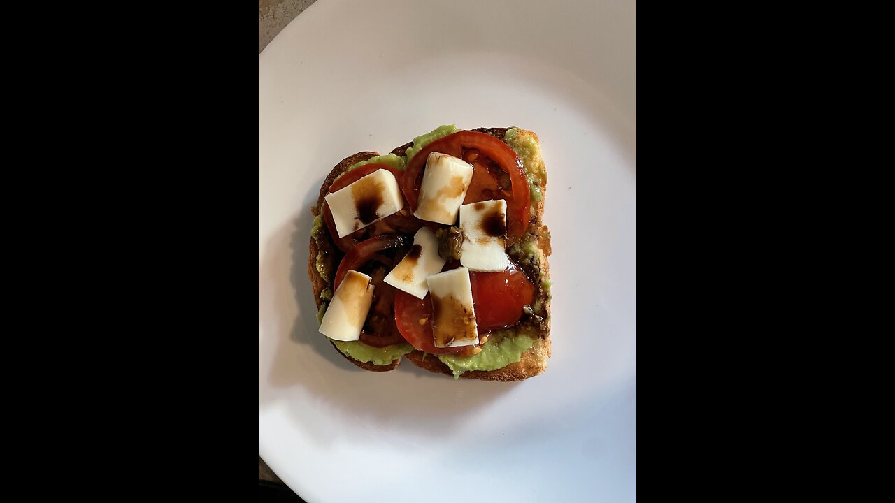 Yummy Avacado Toast & Hair reveal.