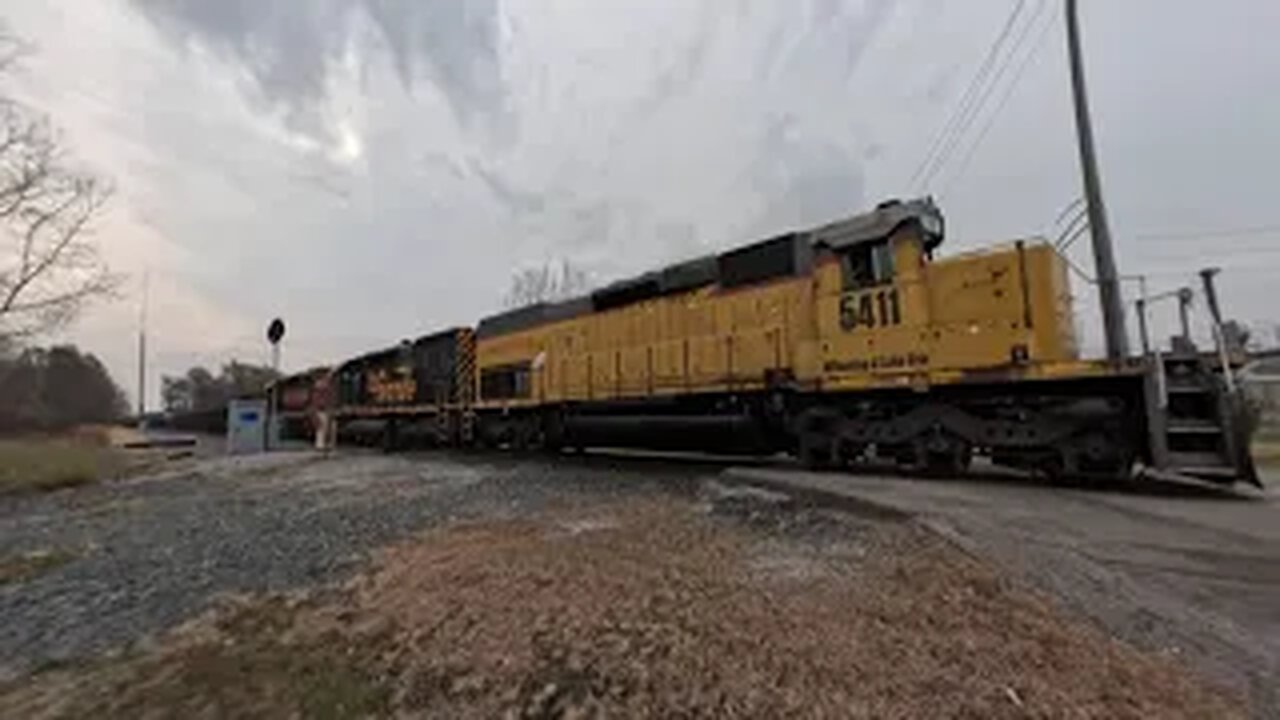 The Coolest Mixed Freight Train You'll Ever See
