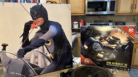 Batman : Unboxing the 1989 Batmobile RC Car and Movie Review