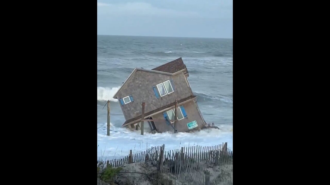 Devastating. Homes Collapse On NC Outer Banks Due To Waters From Hurricane Imelda