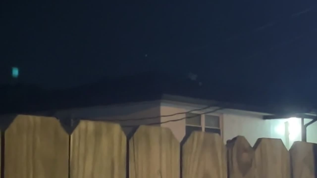 👽🔭 Lights Vanish In Seconds! Mysterious UFO Sighting | TheTruthAbove