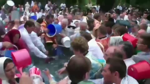 Romanian Orthodox Church catches heat for making believers sick with E. Coli