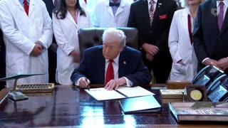 Trump signs executive order reclassifying marijuana from a schedule 1 to a schedule