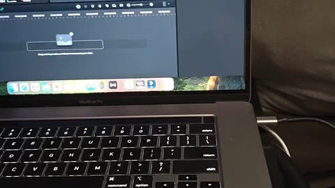 THIS IS HOW I DO IT! #truckesvlogs #truckdriver #ourtruckinglife #trucking #truckerwife