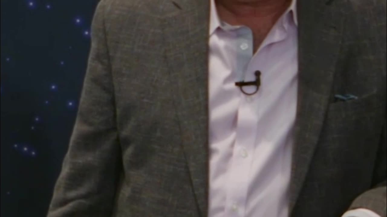 🚀 Stop waiting for a rescue! 🙅♂️ Surround yourself with growth-minded people.