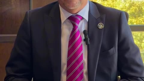 McMahon’s Puppets Caught Acting!