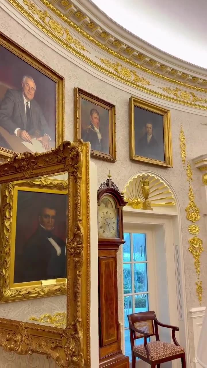 The Oval Office WhiteHouse December 11, 2025🎄 Wait for it