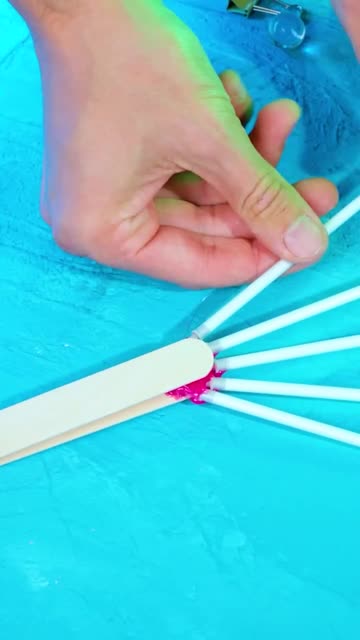 Because who needs a store-bought head scratcher?😂