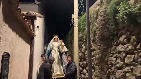 Ravello (SA) - La breve processione con la statua della Madonna delle Grazie (02.02.25)