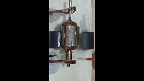 How a DC Motor Works | Simple Explanation with Coil & Magnet